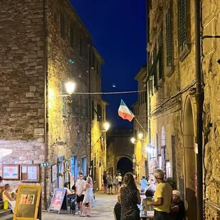Tosca Con Giardino Privato E Ac Nell'incantato Borgo Medievale Di Apartment